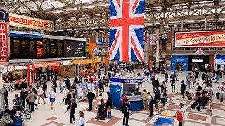 A Walk Through The London Victoria Station London England [upl. by Teplica202]